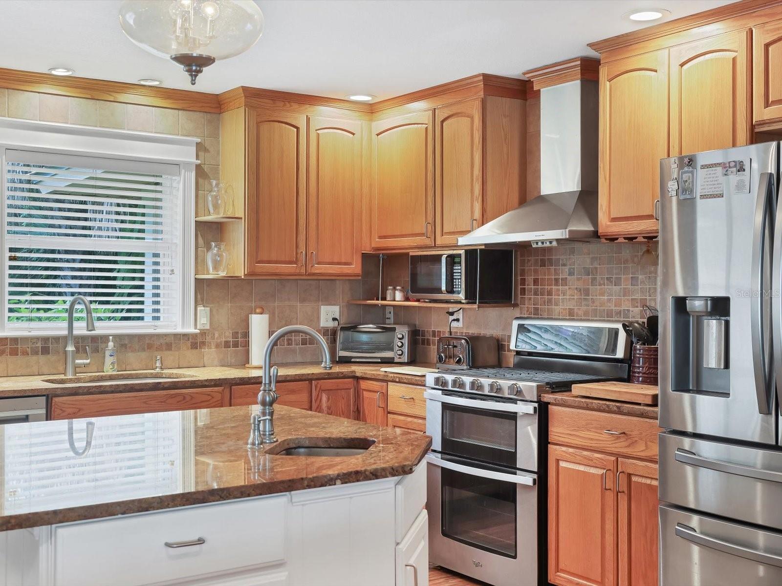 HIDDEN RIVER - Residential Lease