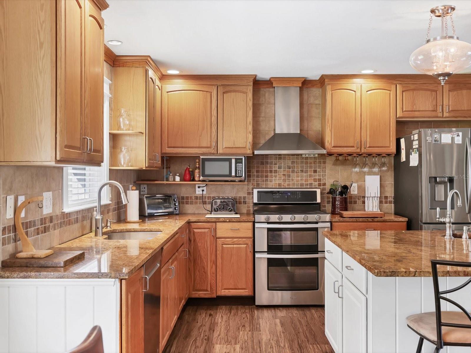 HIDDEN RIVER - Residential Lease