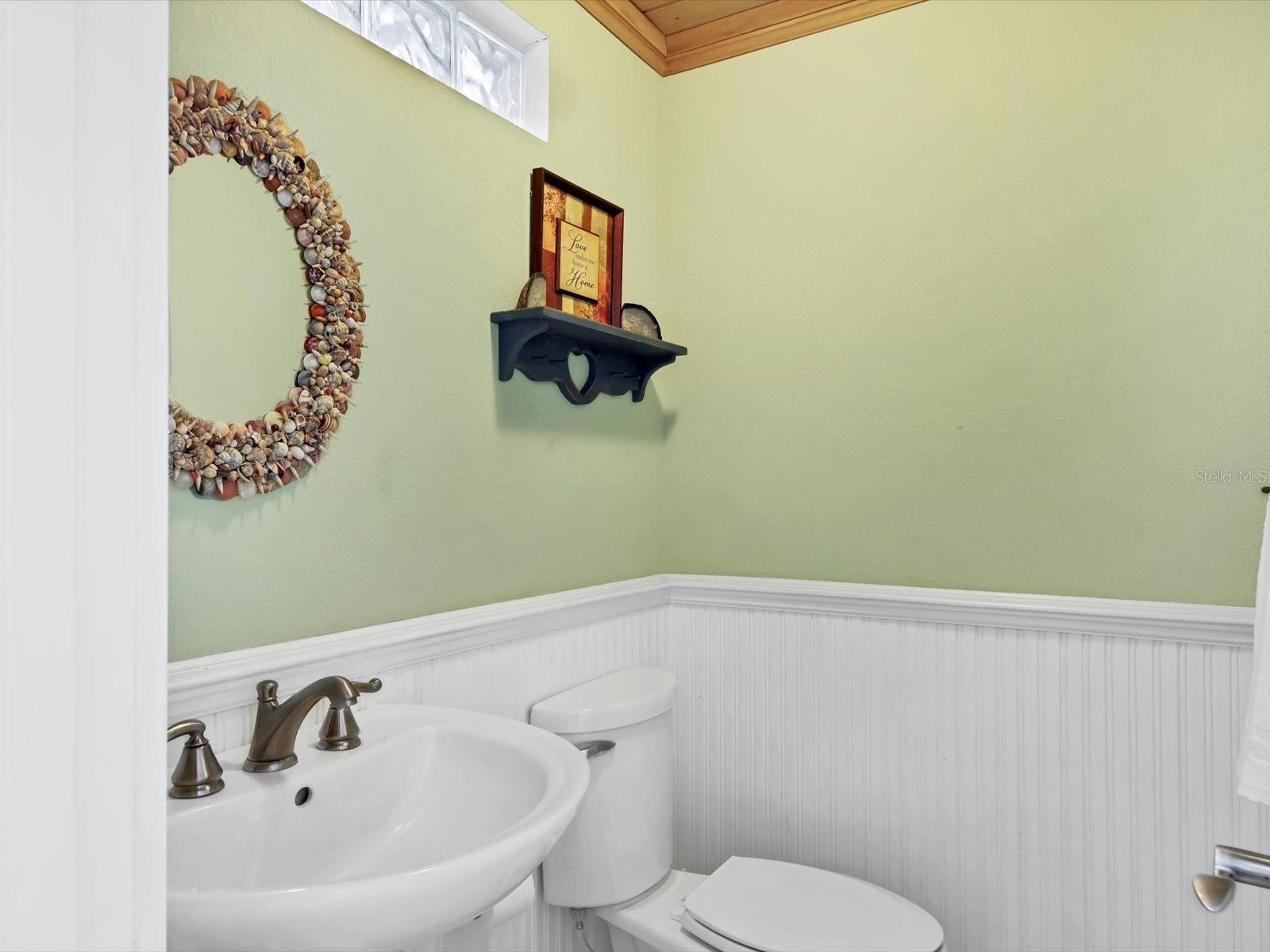 HIDDEN RIVER - Residential Lease