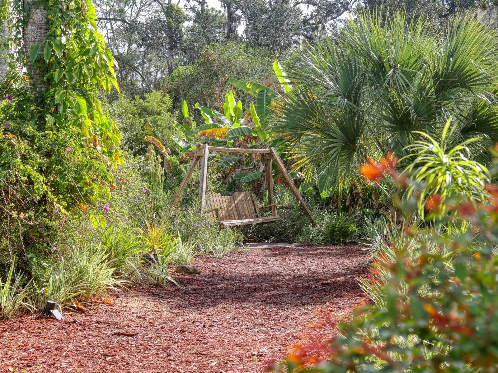 HIDDEN RIVER - Residential Lease