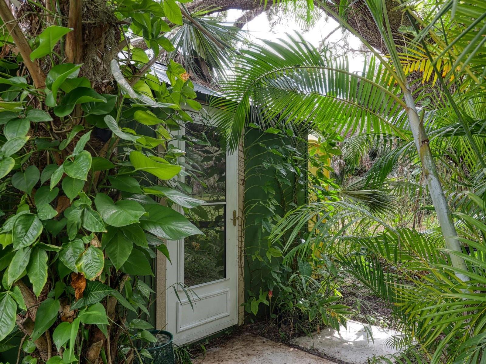 HIDDEN RIVER - Residential Lease