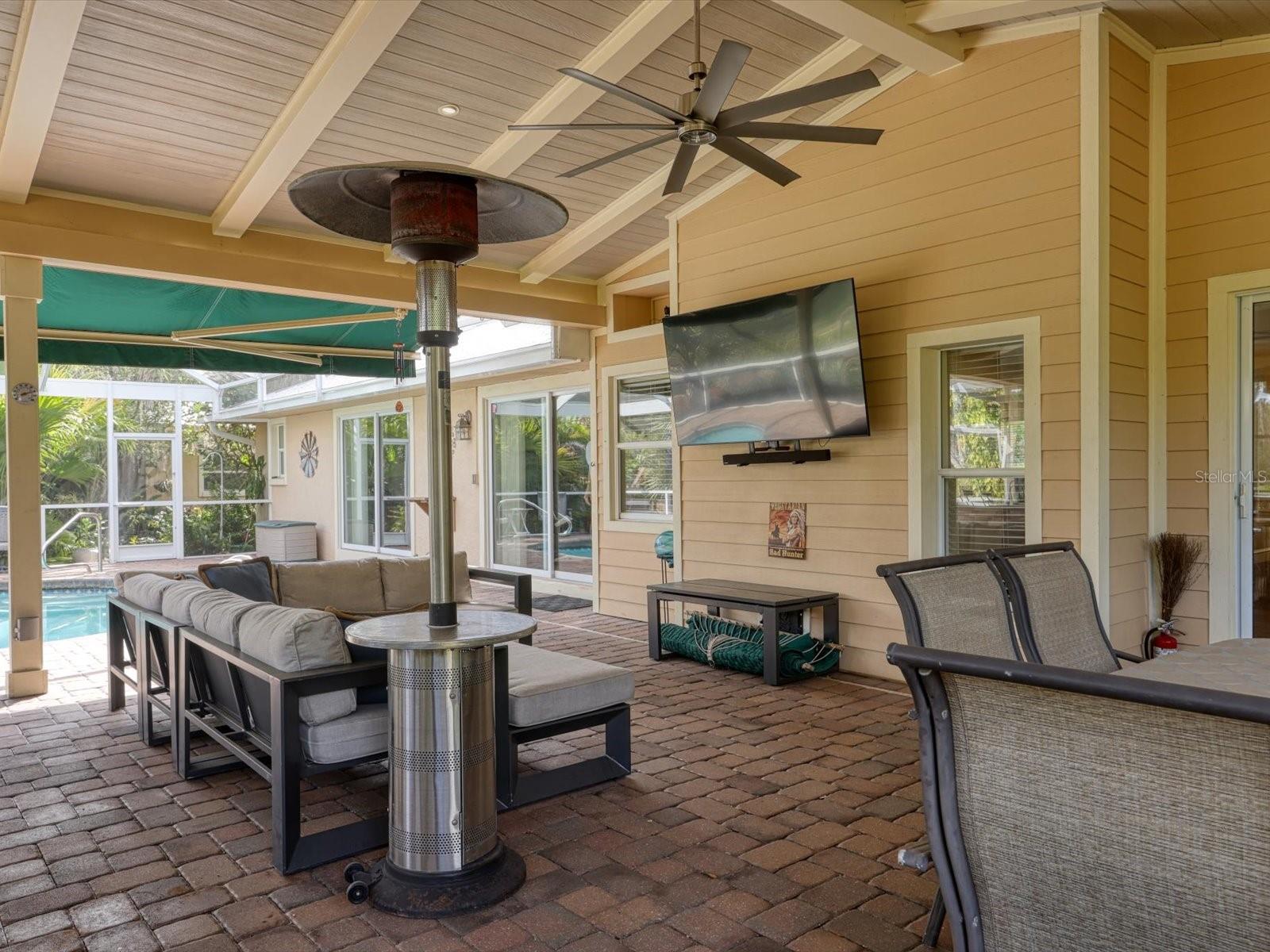 HIDDEN RIVER - Residential Lease