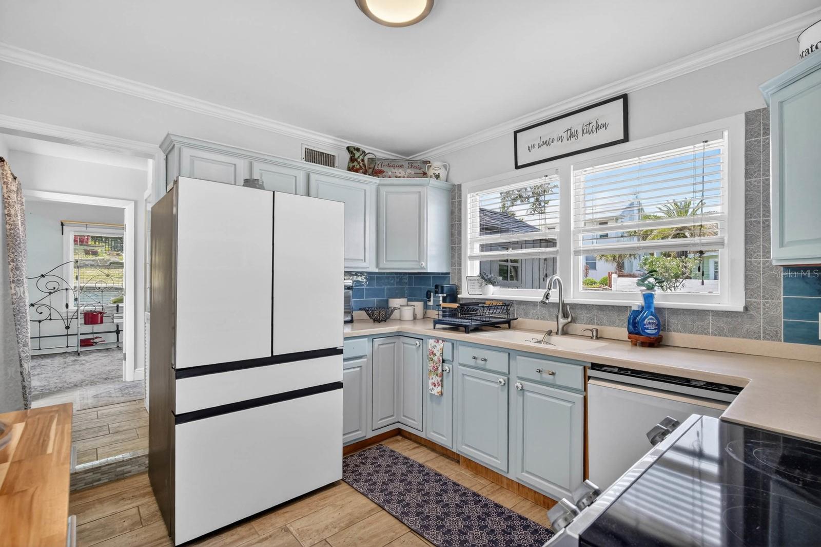 EAST DAYTONA - Residential