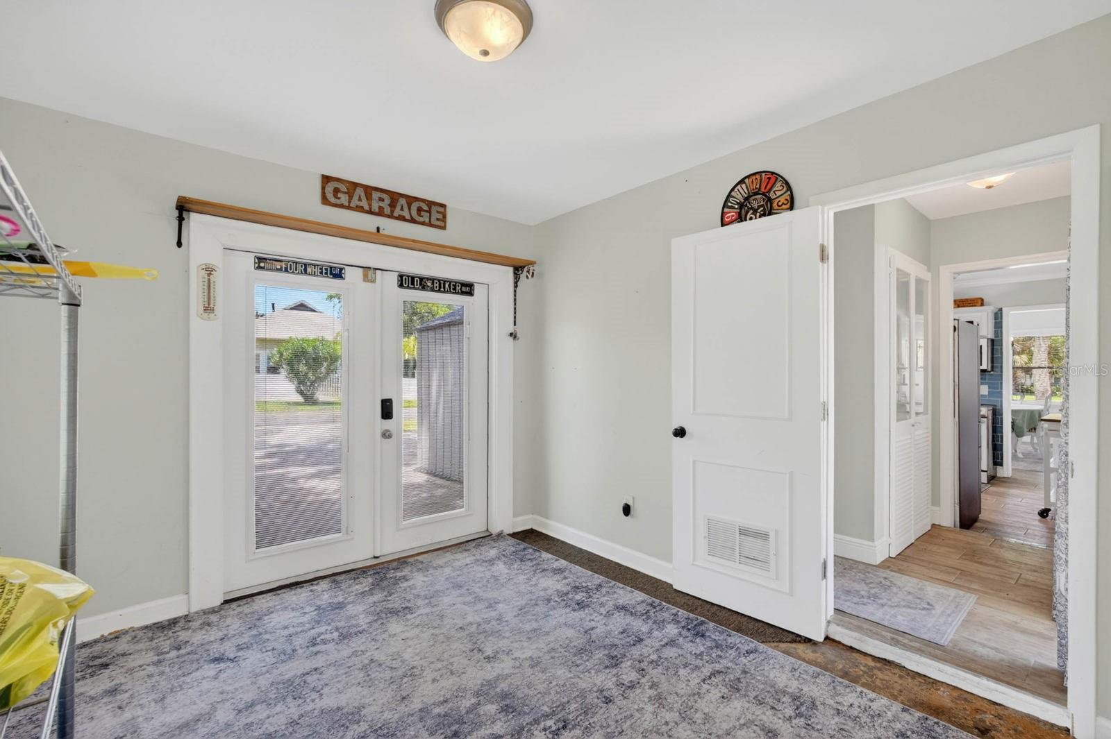 EAST DAYTONA - Residential