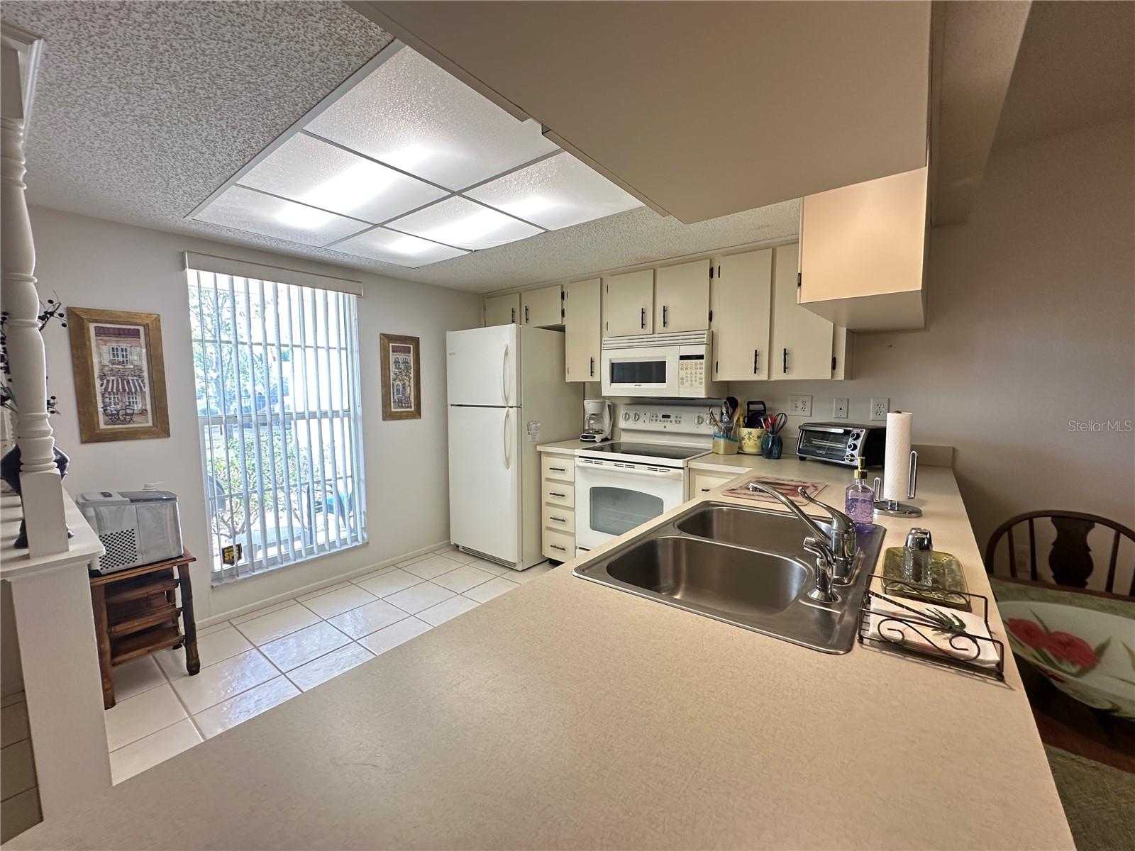 VILLAGE WOODS CONDO PH 02 - Residential