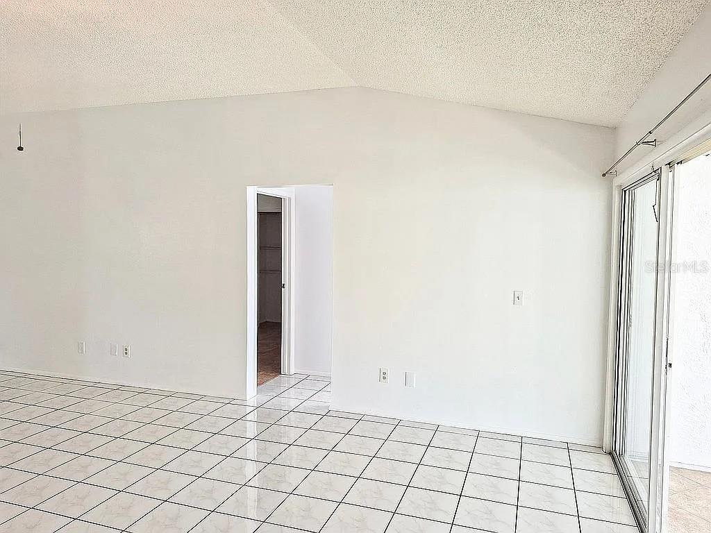 GARDEN GROVE - Residential