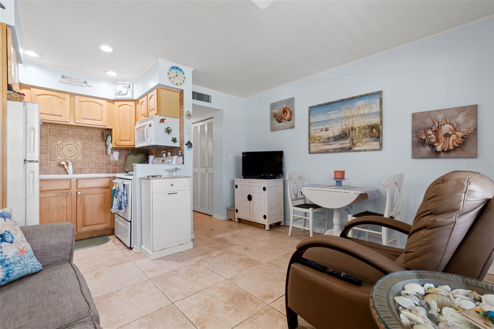 TREASURE ISLANDS POINTS WEST APTS CONDO - Residential