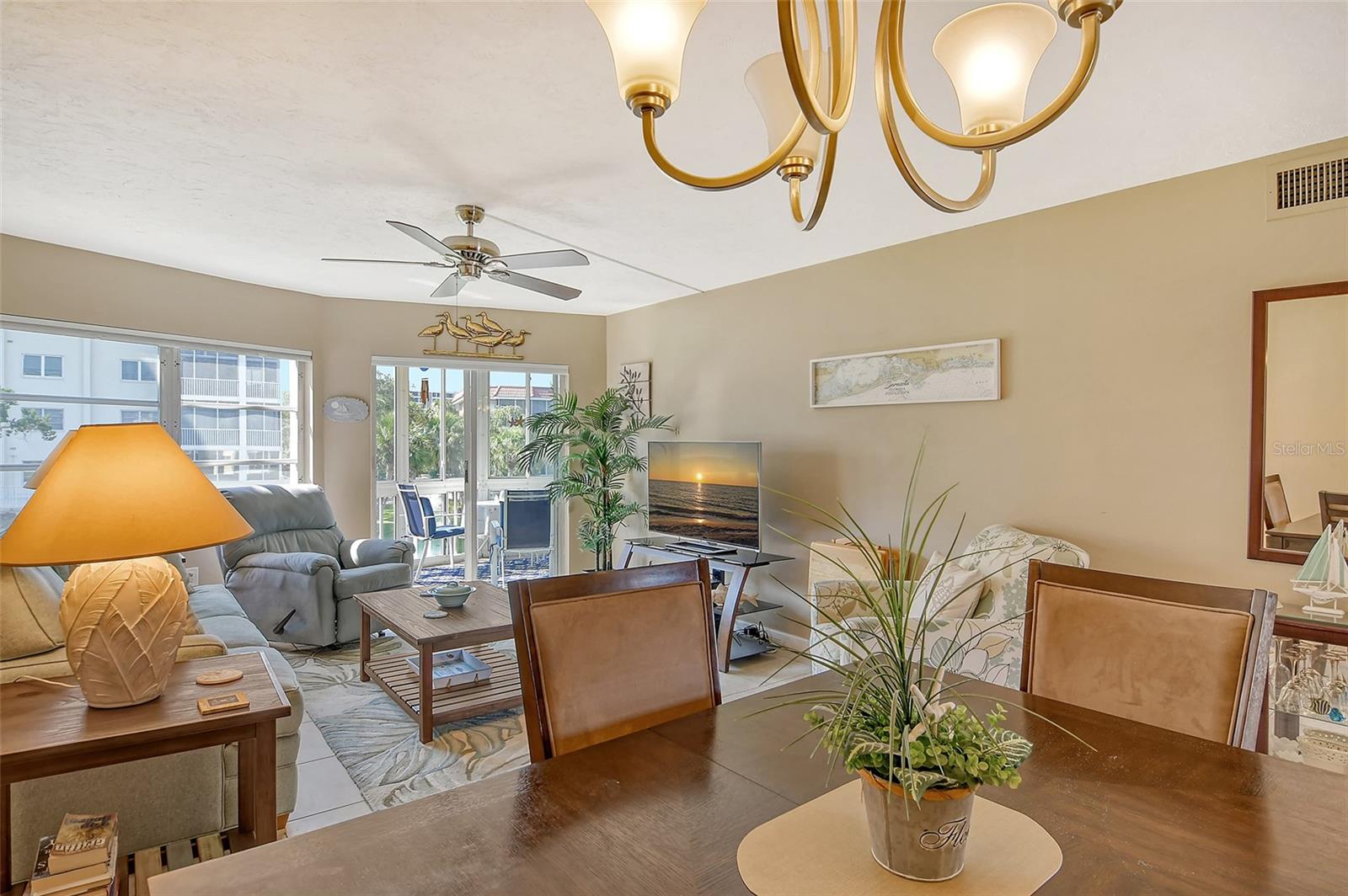 SIESTA HARBOR II - Residential