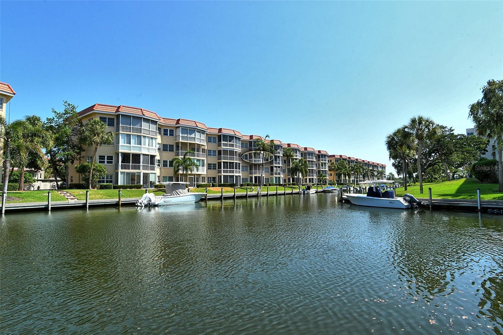 SIESTA HARBOR II - Residential
