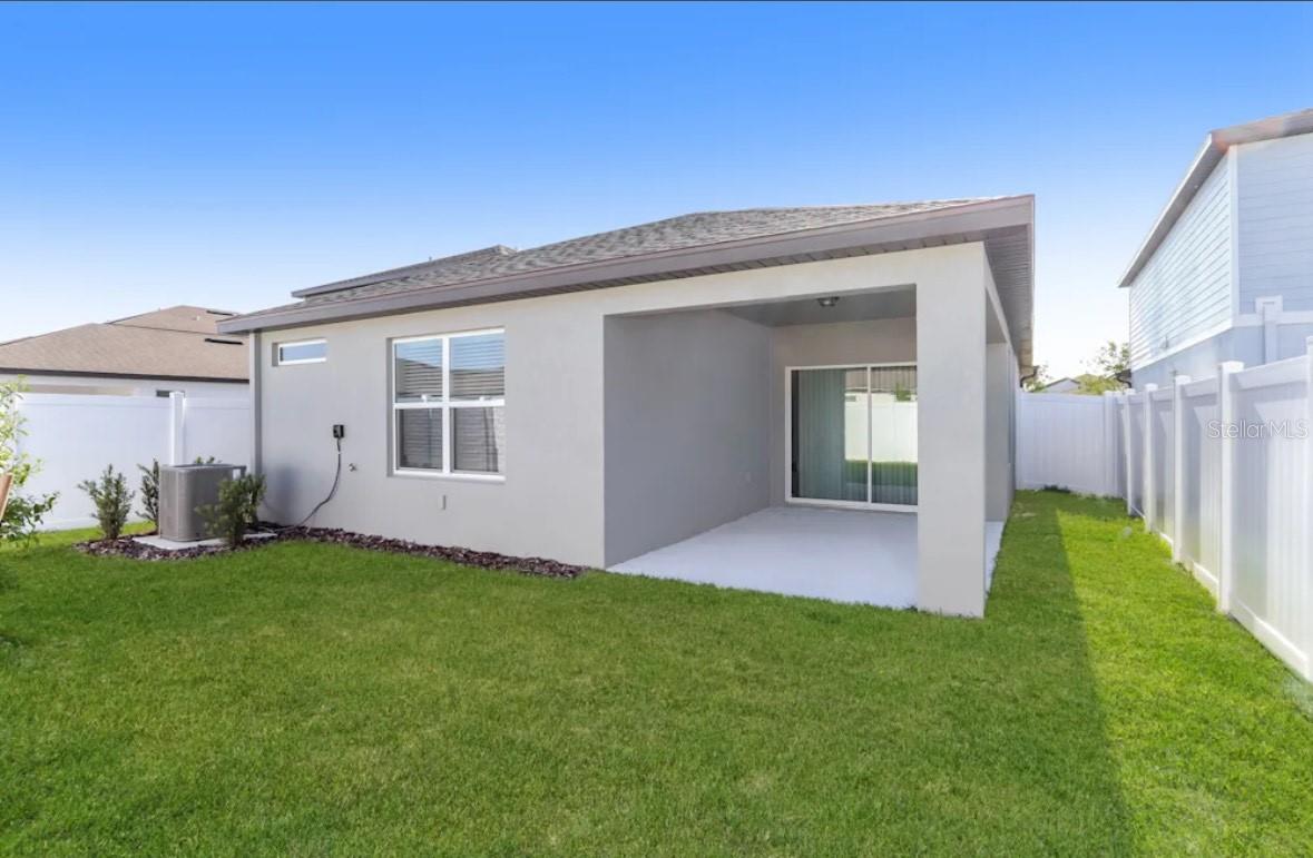 CALDERA PH 3 & 4 - Residential Lease