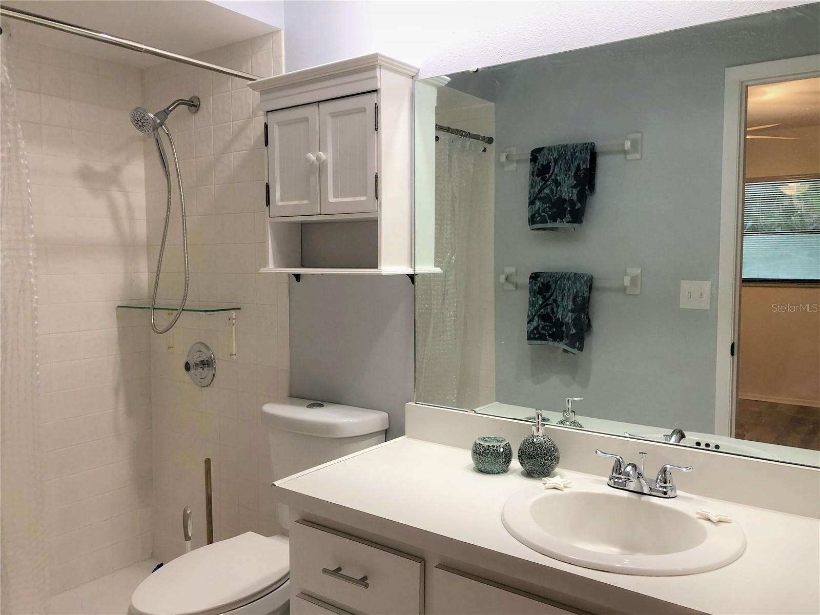 THOMPSON SUB - Residential Lease