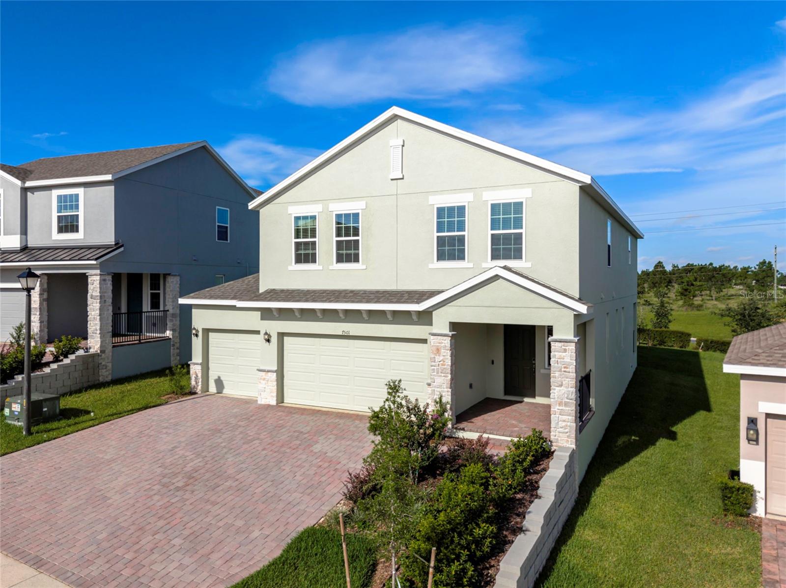 7501 CATANIA LOOP