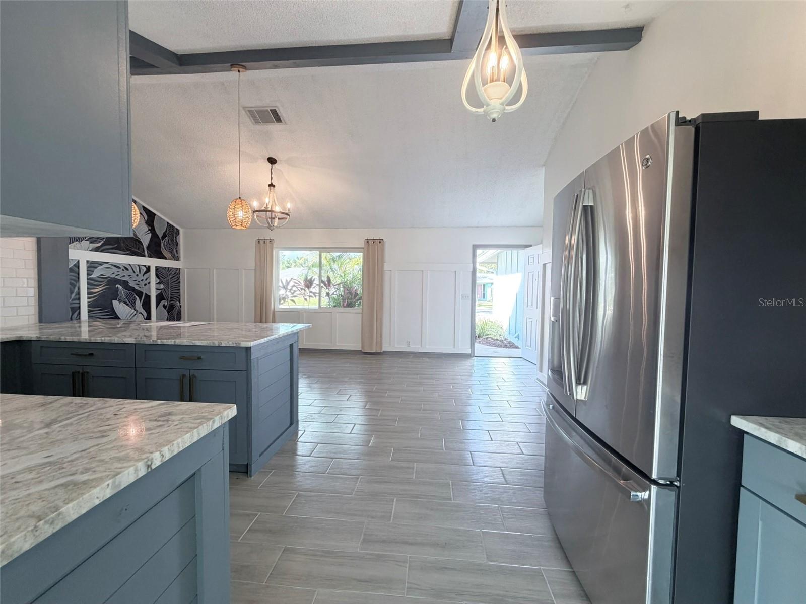 PALM HARBOR CENTER PH01 - Residential Lease