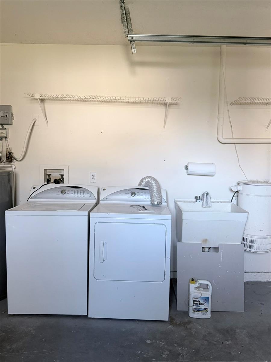 PALM HARBOR CENTER PH01 - Residential Lease