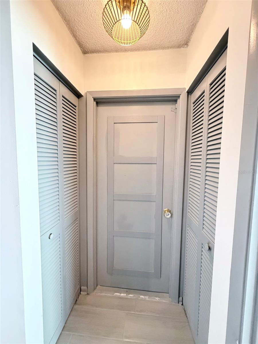 PALM HARBOR CENTER PH01 - Residential Lease