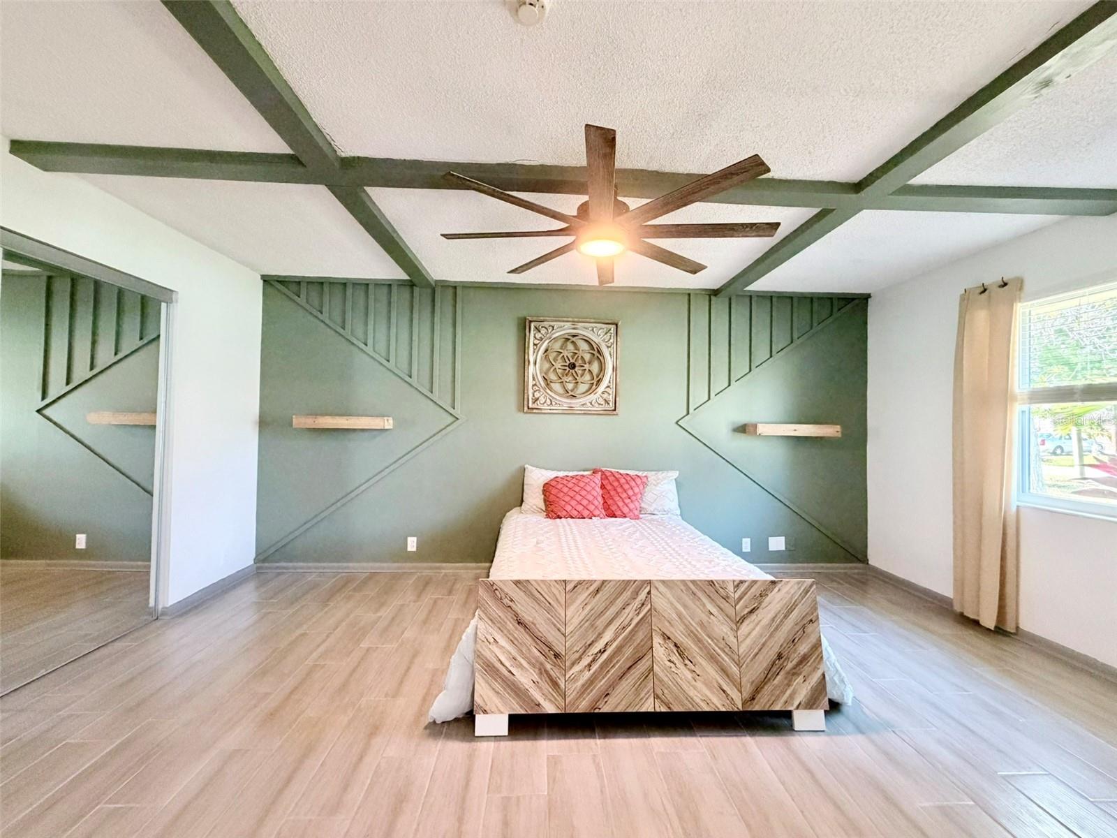 PALM HARBOR CENTER PH01 - Residential Lease