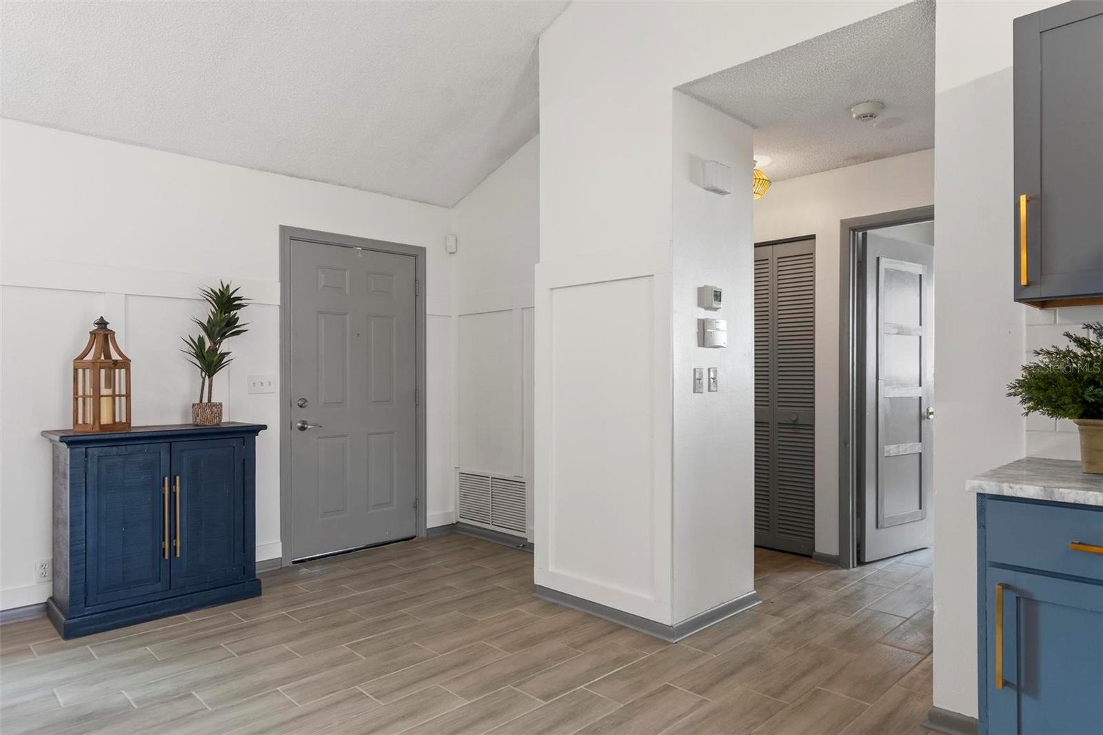 PALM HARBOR CENTER PH01 - Residential Lease