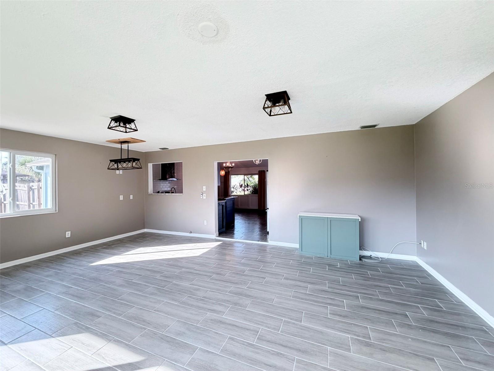 PALM HARBOR CENTER PH01 - Residential Lease