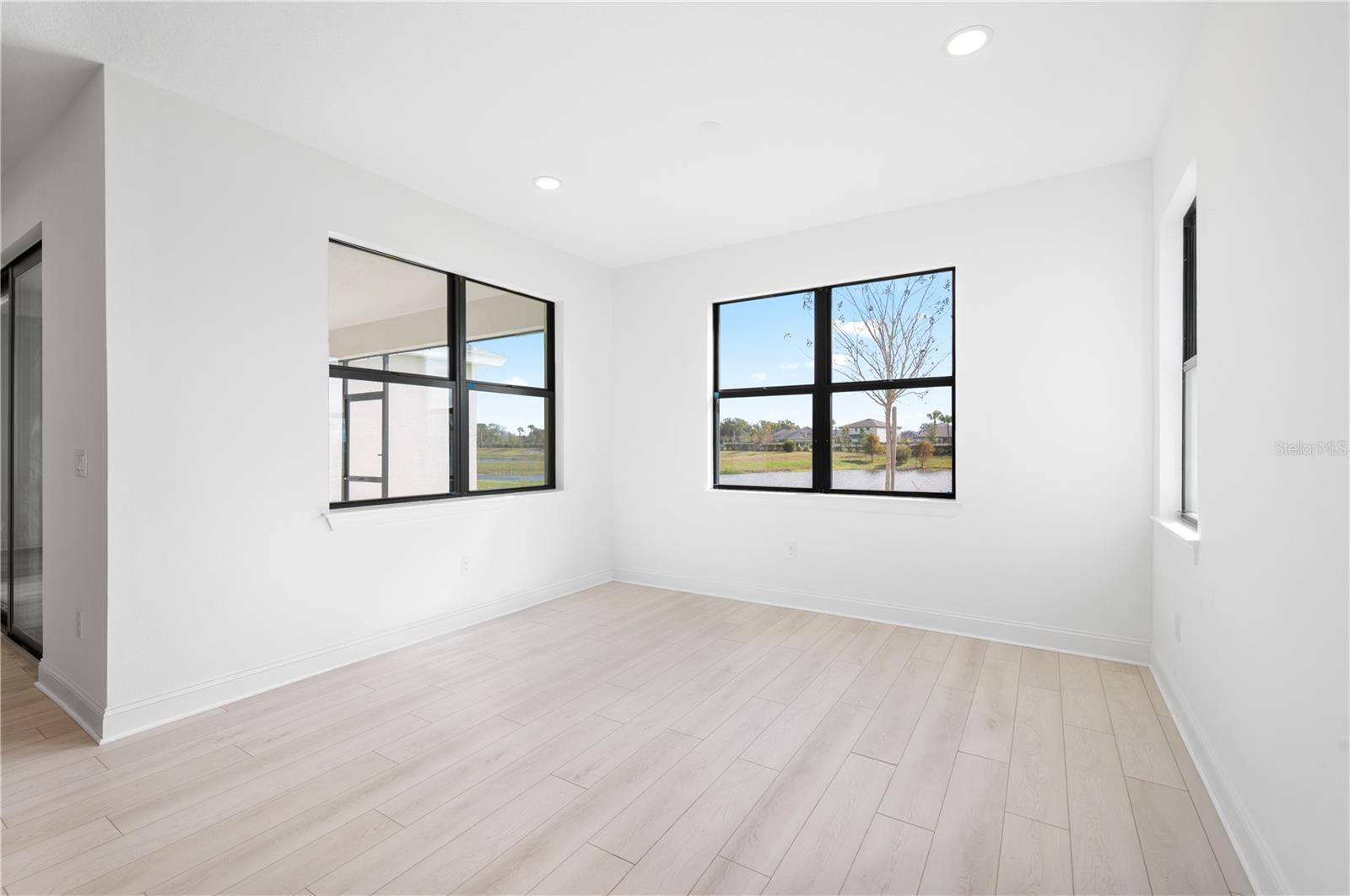 REGENCY AT WATERSET - Residential