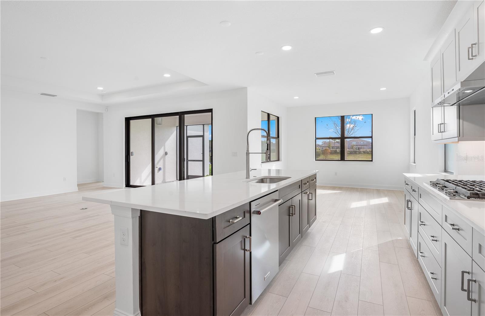 REGENCY AT WATERSET - Residential