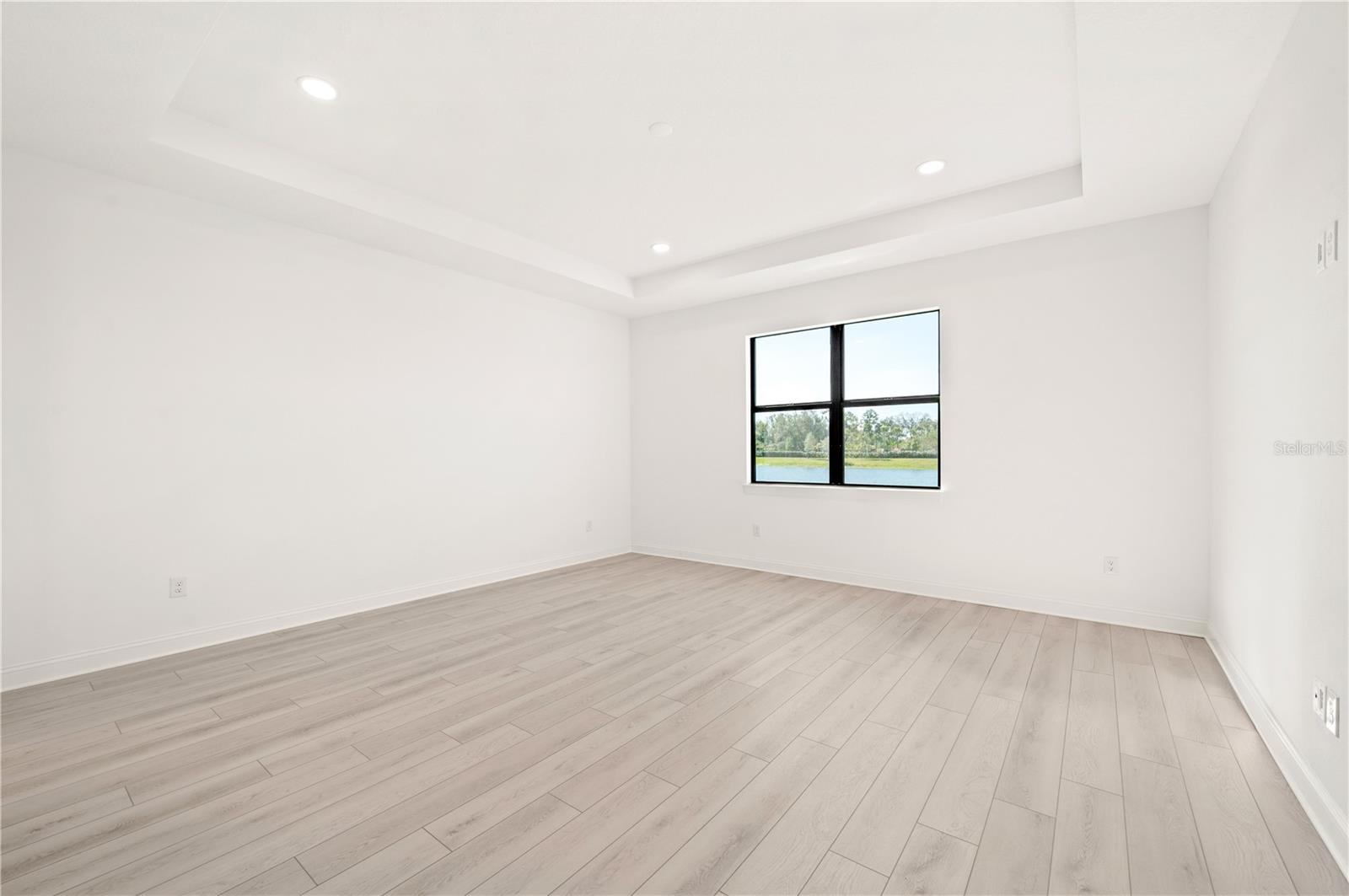 REGENCY AT WATERSET - Residential