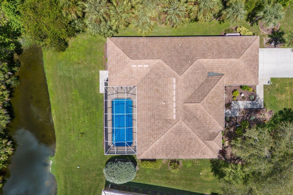 Photo of 498 Lake Of The Woods Drive, Venice, FL 34293 (MLS # A4663582)