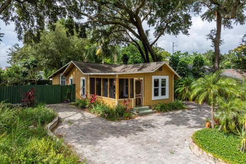 2320 E CRYSTAL LAKE AVENUE ORLANDO FL 32806