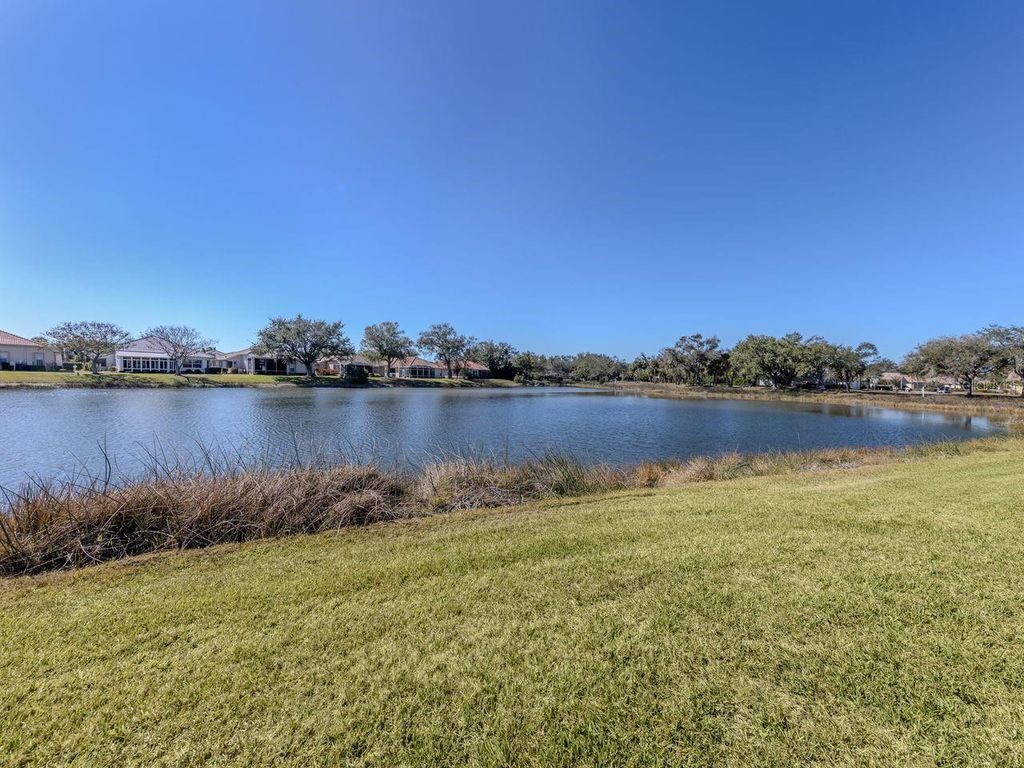 Photo of 733 Silk Oak Drive, Venice, FL 34293 (MLS # N6142873)