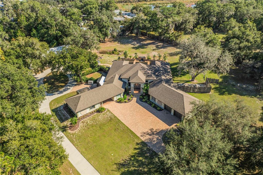 Photo of 183 Mcgregor Road, Deland, FL 32720 (MLS # O6362216)