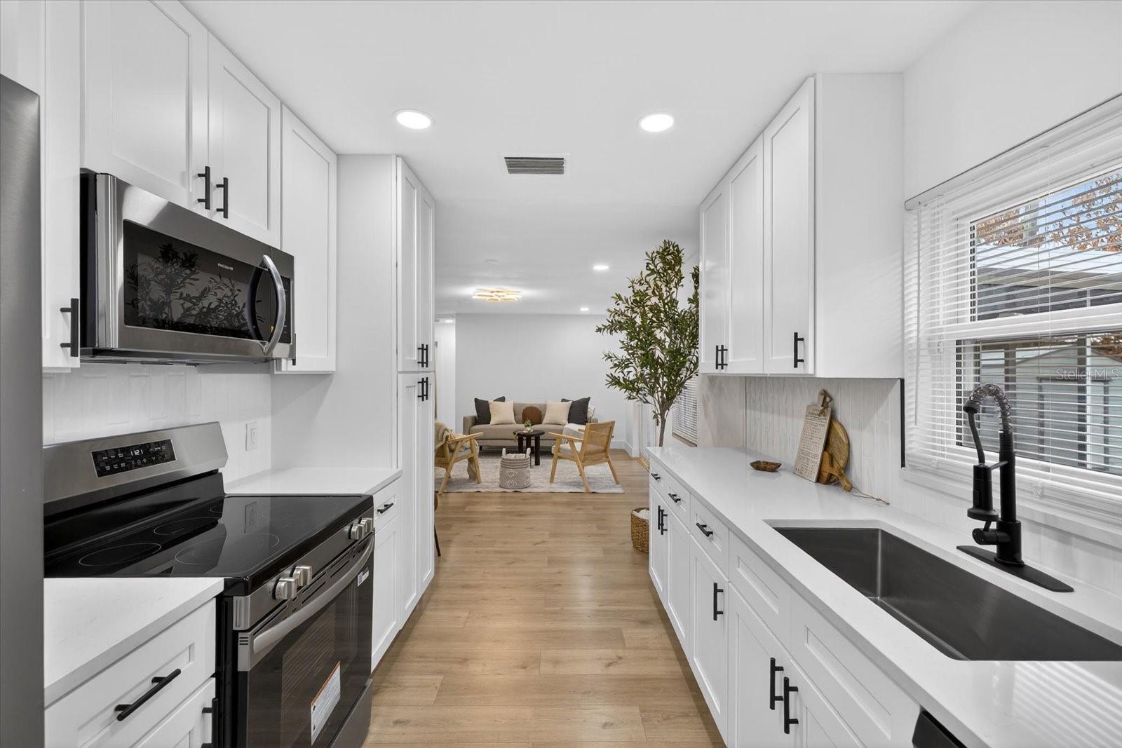 TEMPLE GROVE ESTATE RESUB OF LTS - Residential