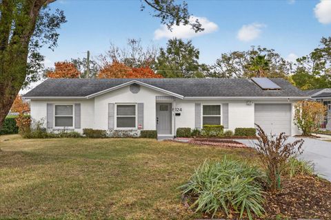 Photo of 6124 E 111th Avenue, Tampa, FL 33617 (MLS # TB8479327)