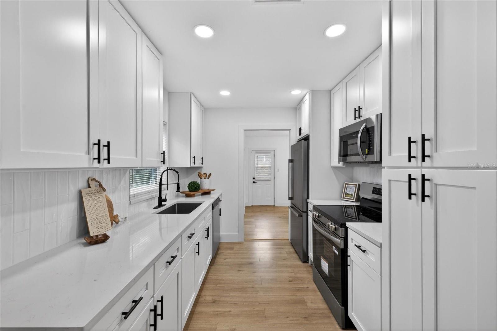 TEMPLE GROVE ESTATE RESUB OF LTS - Residential