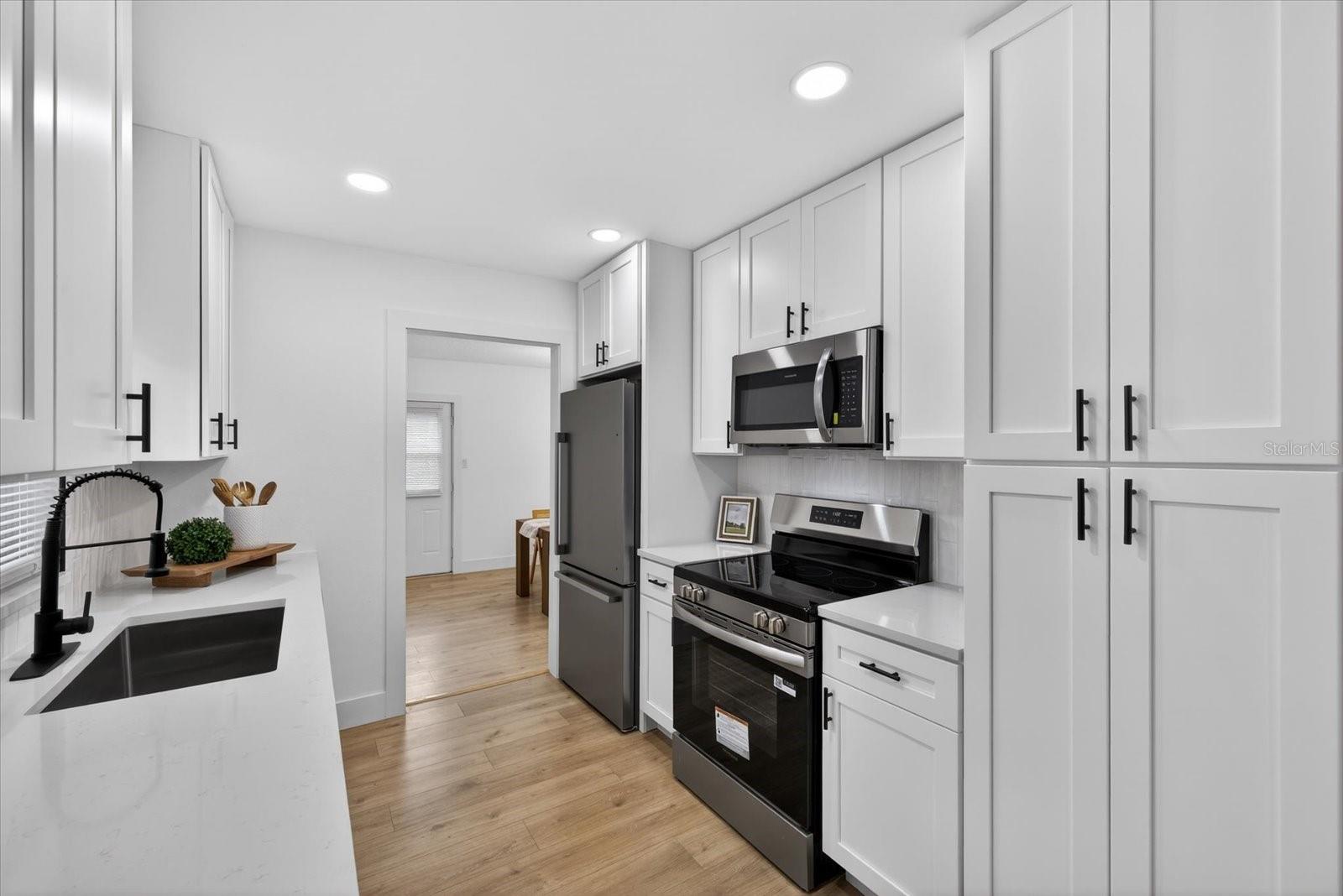 TEMPLE GROVE ESTATE RESUB OF LTS - Residential