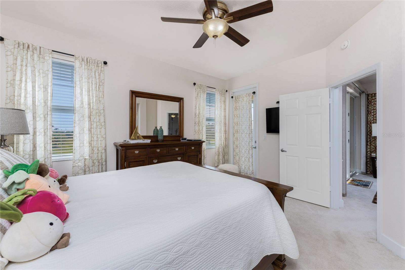 ACAPULCO PLACE - Residential