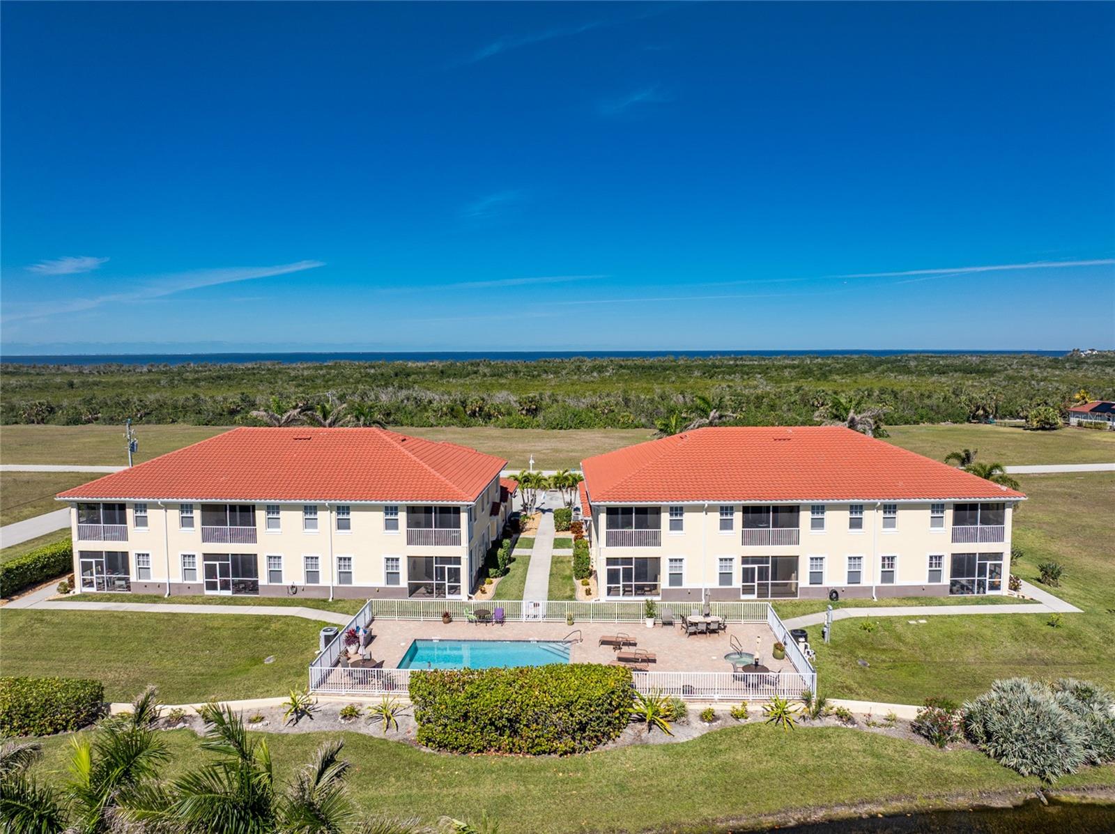 ACAPULCO PLACE - Residential