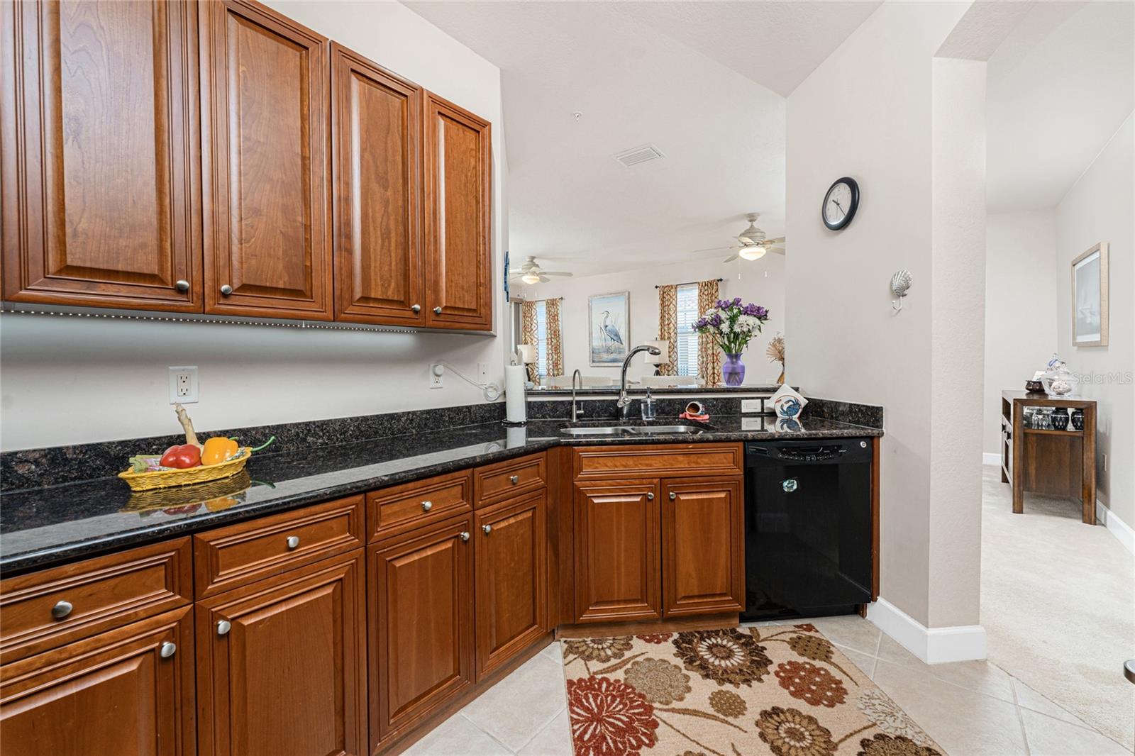 ACAPULCO PLACE - Residential