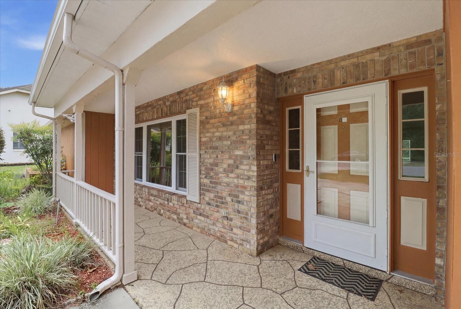 45 HOLLYHOCK COURT