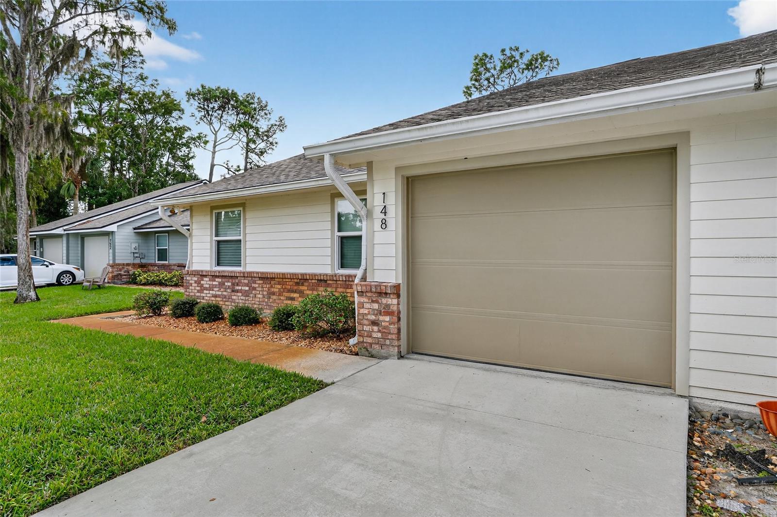 HAWKS LANDING AT PELICAN BAY CONDO PH 01-06 AMD 01 - Residential