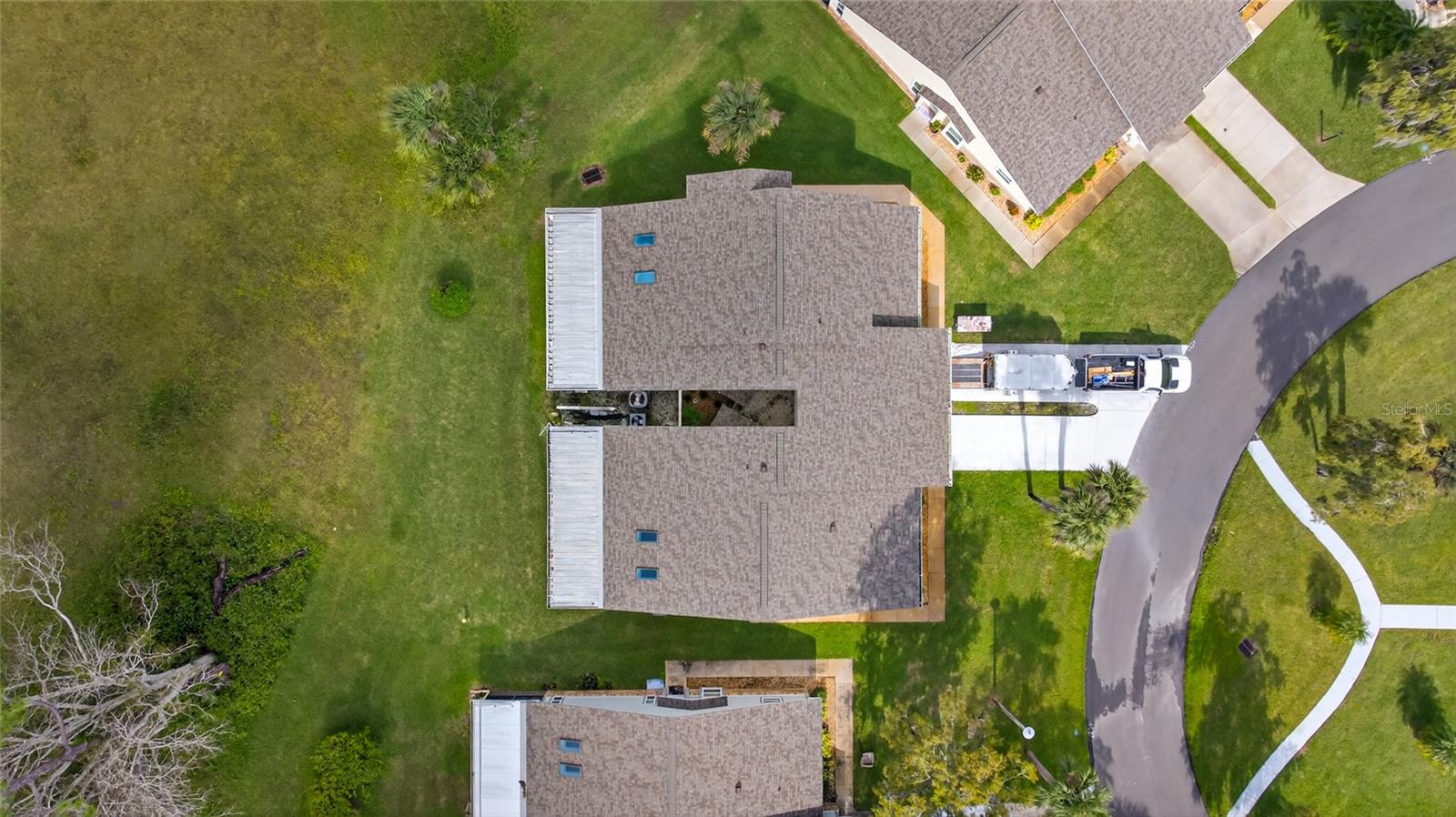 HAWKS LANDING AT PELICAN BAY CONDO PH 01-06 AMD 01 - Residential