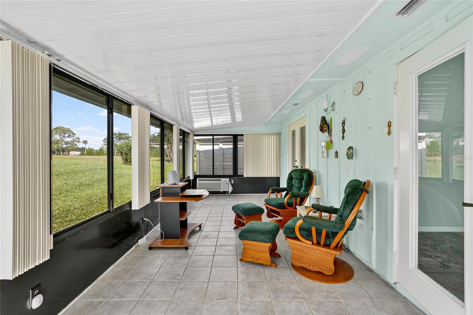 HAWKS LANDING AT PELICAN BAY CONDO PH 01-06 AMD 01 - Residential