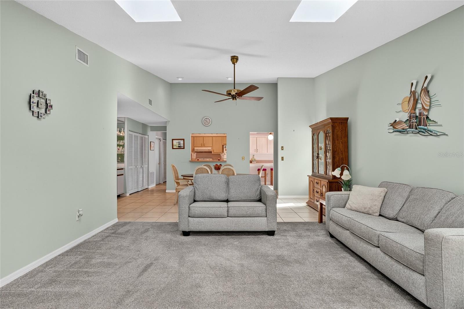 HAWKS LANDING AT PELICAN BAY CONDO PH 01-06 AMD 01 - Residential