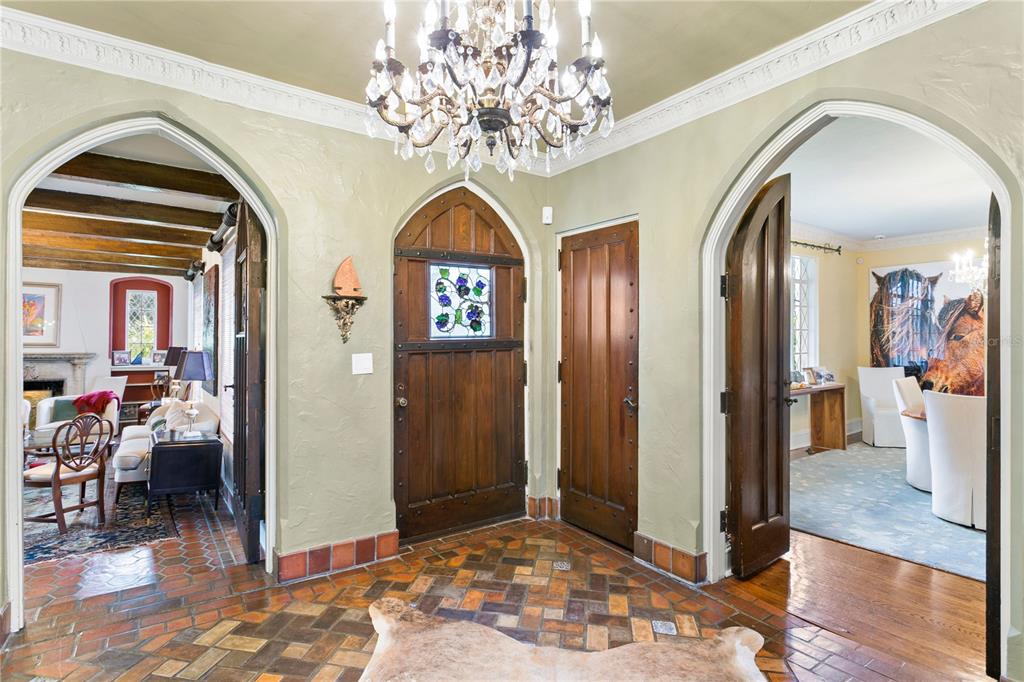 DAVIS ISLANDS PB10 PG52 TO 57 - Residential