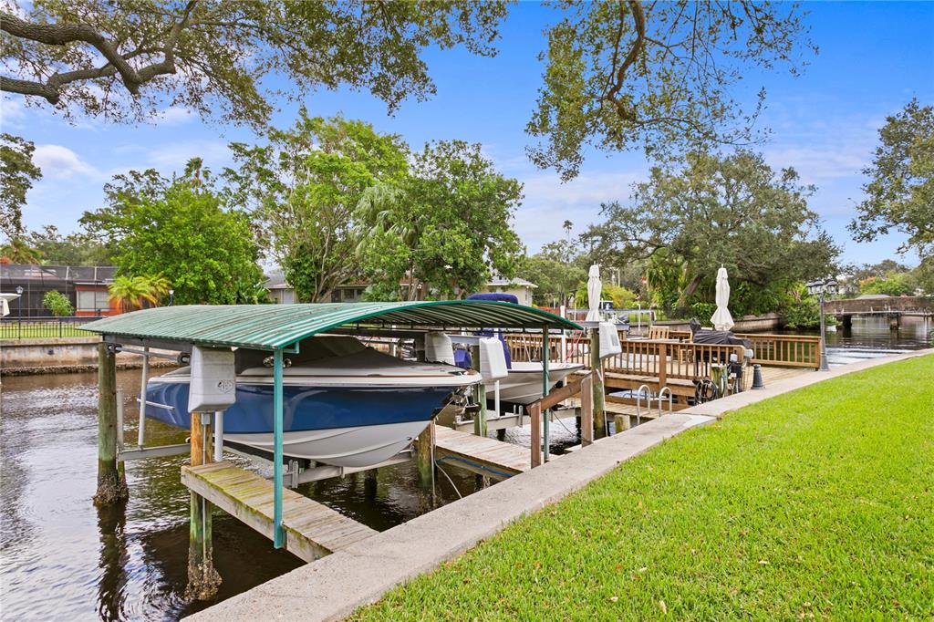 DAVIS ISLANDS PB10 PG52 TO 57 - Residential