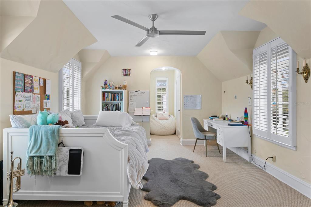 DAVIS ISLANDS PB10 PG52 TO 57 - Residential