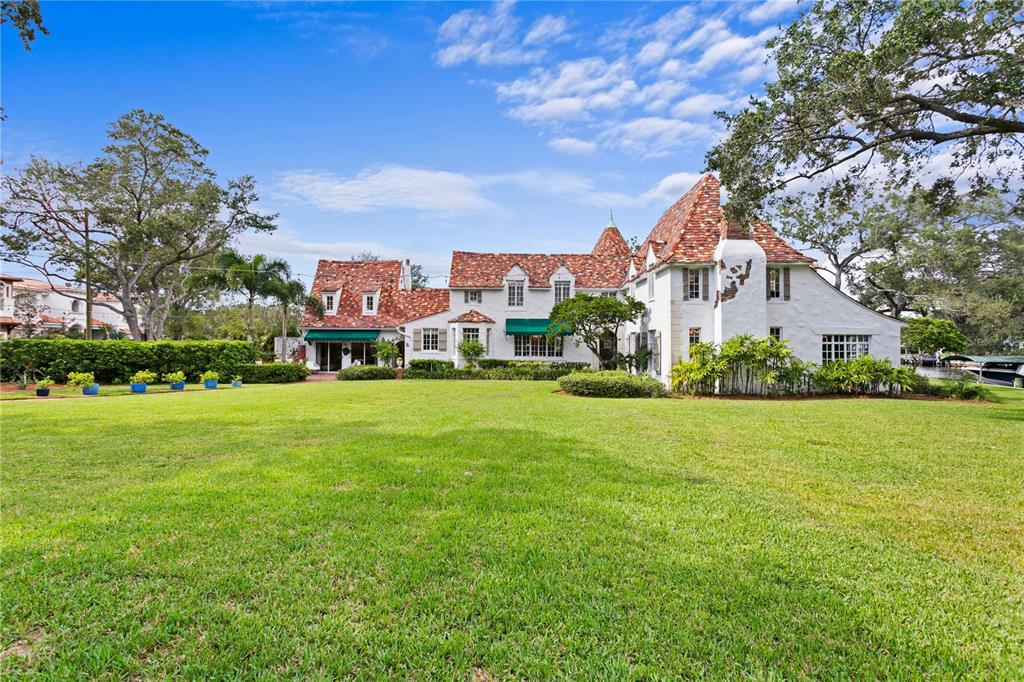 DAVIS ISLANDS PB10 PG52 TO 57 - Residential