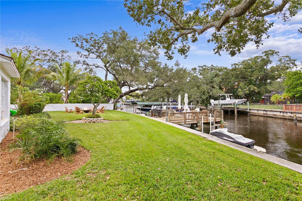 DAVIS ISLANDS PB10 PG52 TO 57 - Residential