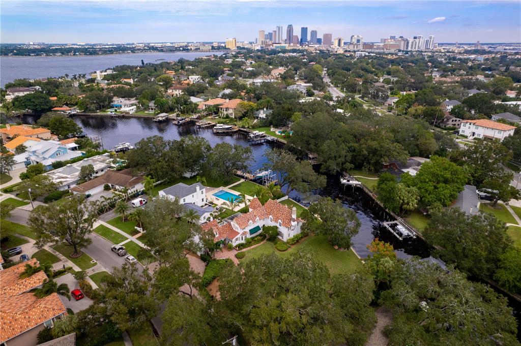 DAVIS ISLANDS PB10 PG52 TO 57 - Residential