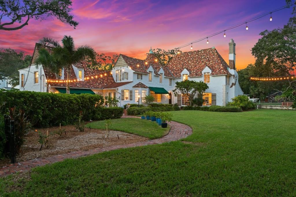 DAVIS ISLANDS PB10 PG52 TO 57 - Residential