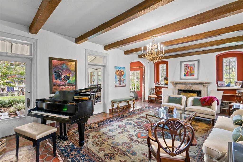 DAVIS ISLANDS PB10 PG52 TO 57 - Residential