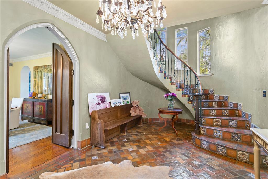 DAVIS ISLANDS PB10 PG52 TO 57 - Residential